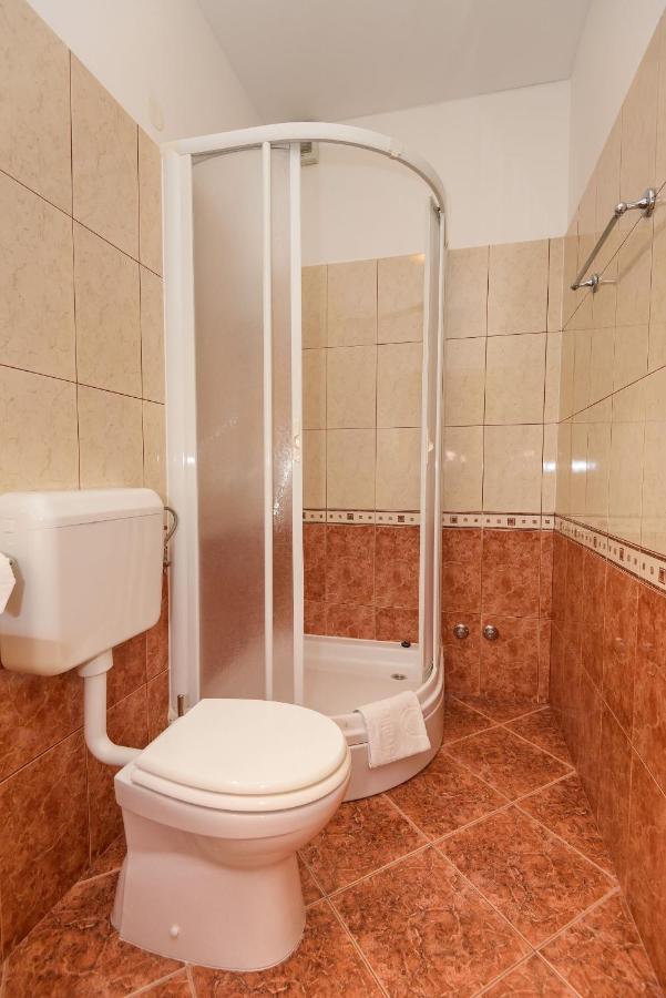 קלק Apartments Zdravko מראה חיצוני תמונה